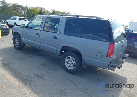 1994 GMC Suburban K1500 z USA, uszkodzony, nr VIN 1GKFK16K6RJ750629